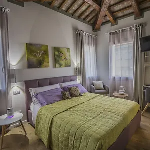 A Casa Di V-ale 3*, Treviso Italia
