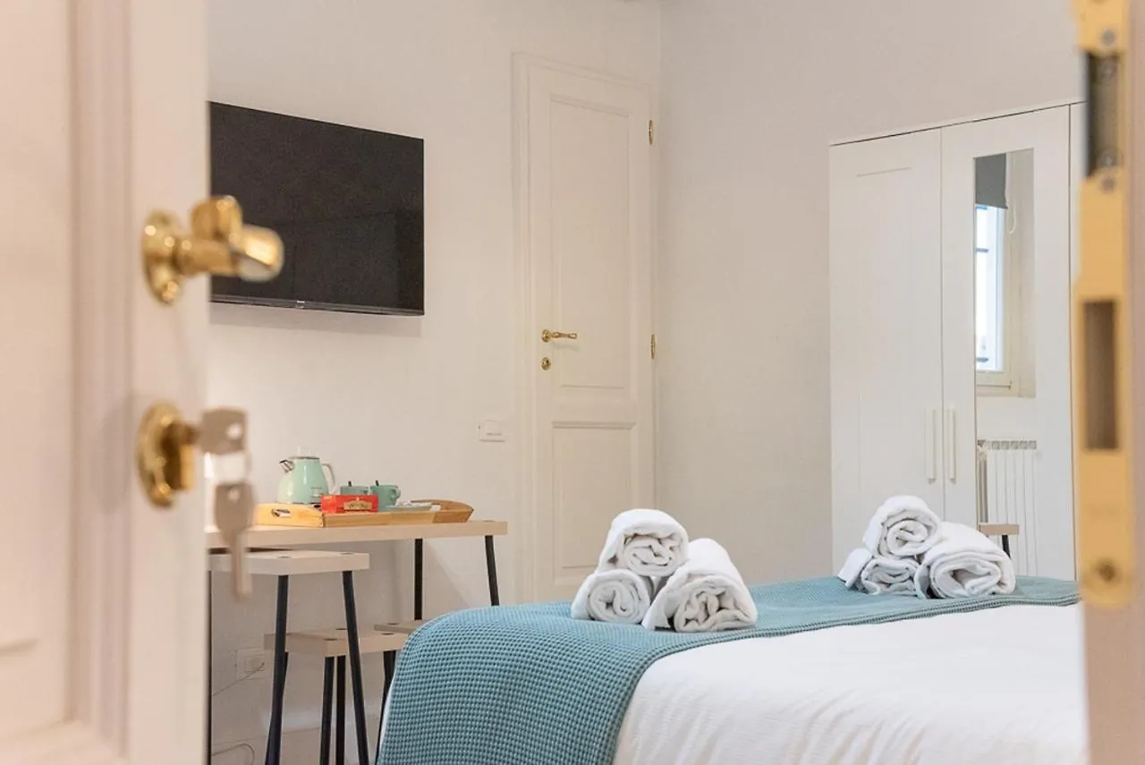 Coco Places Rooms Santa Maria Novella, Centro Storico Florence Maison d'hôtes